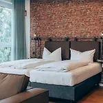 Weekly Boardinghouse Apartahotel